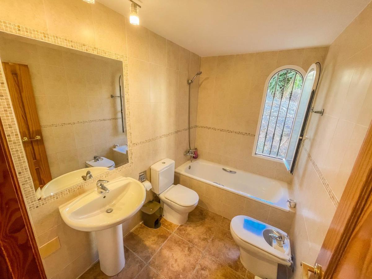 Agradable adosado con maravillosas vistas Calpe Exterior foto
